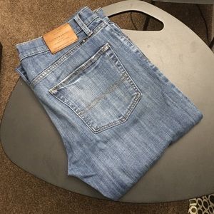 Lucky Jeans